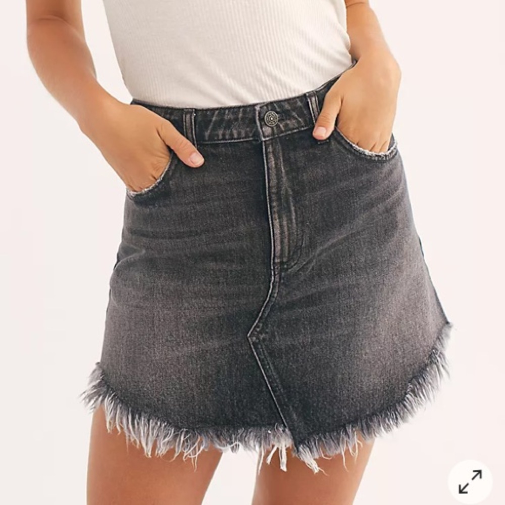 FREE PEOPLE BAILEY DENIM MINI SKIRT BLACK